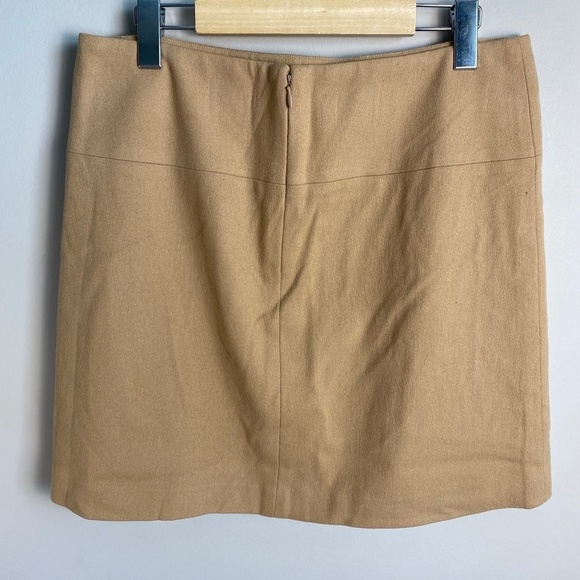 Banana Republic Women's Tan Wool Blend Mini Skirt Size 8‎ - Picture 2 of 12